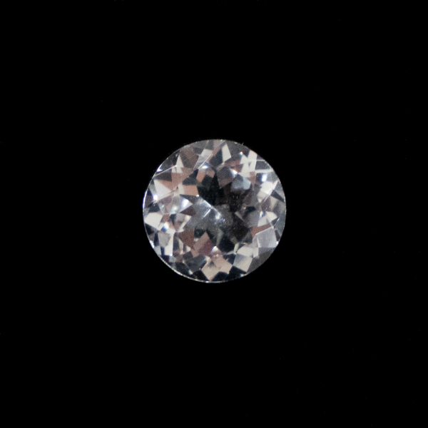 【ホワイトアクアマリン ルース 1.51ct／ラウンドブリリアントカット】静けさと透明感が宿る、希少なホワイトアクアマリン